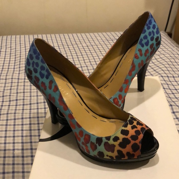 Nine West heels - Picture 1 of 7